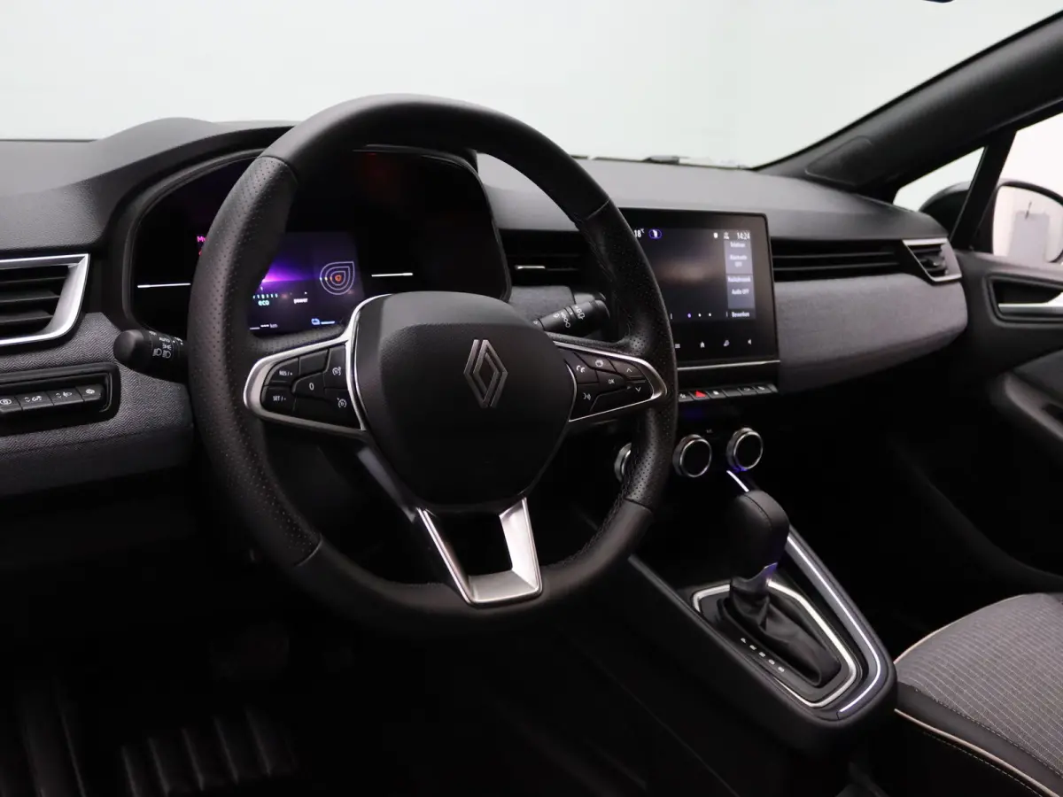 E-Tech Full Hybrid techno 145pk 360° Camera | Cruise | Navi | Parkeersens. v+a | Stoel-/stuurverw.