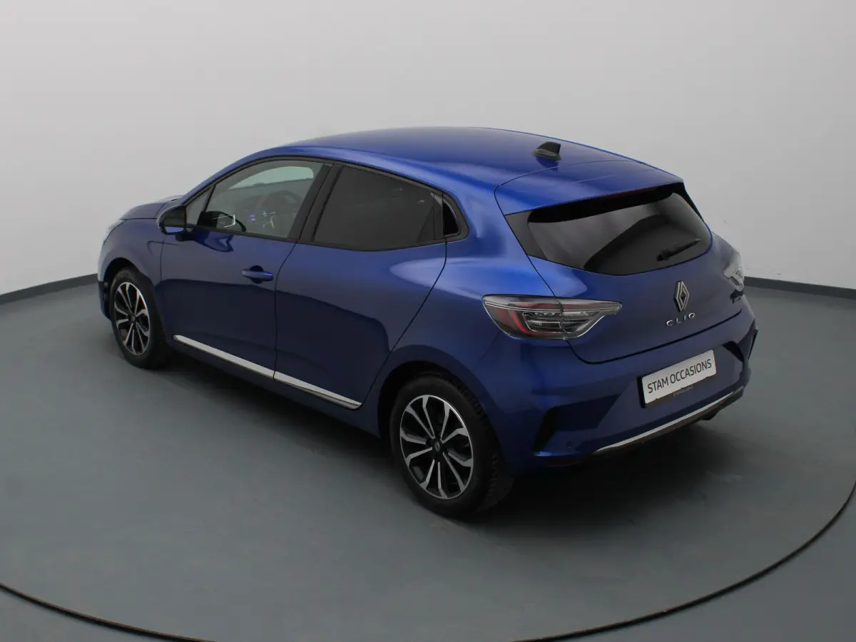 E-Tech Full Hybrid techno 145pk 360° Camera | Cruise | Navi | Parkeersens. v+a | Stoel-/stuurverw.