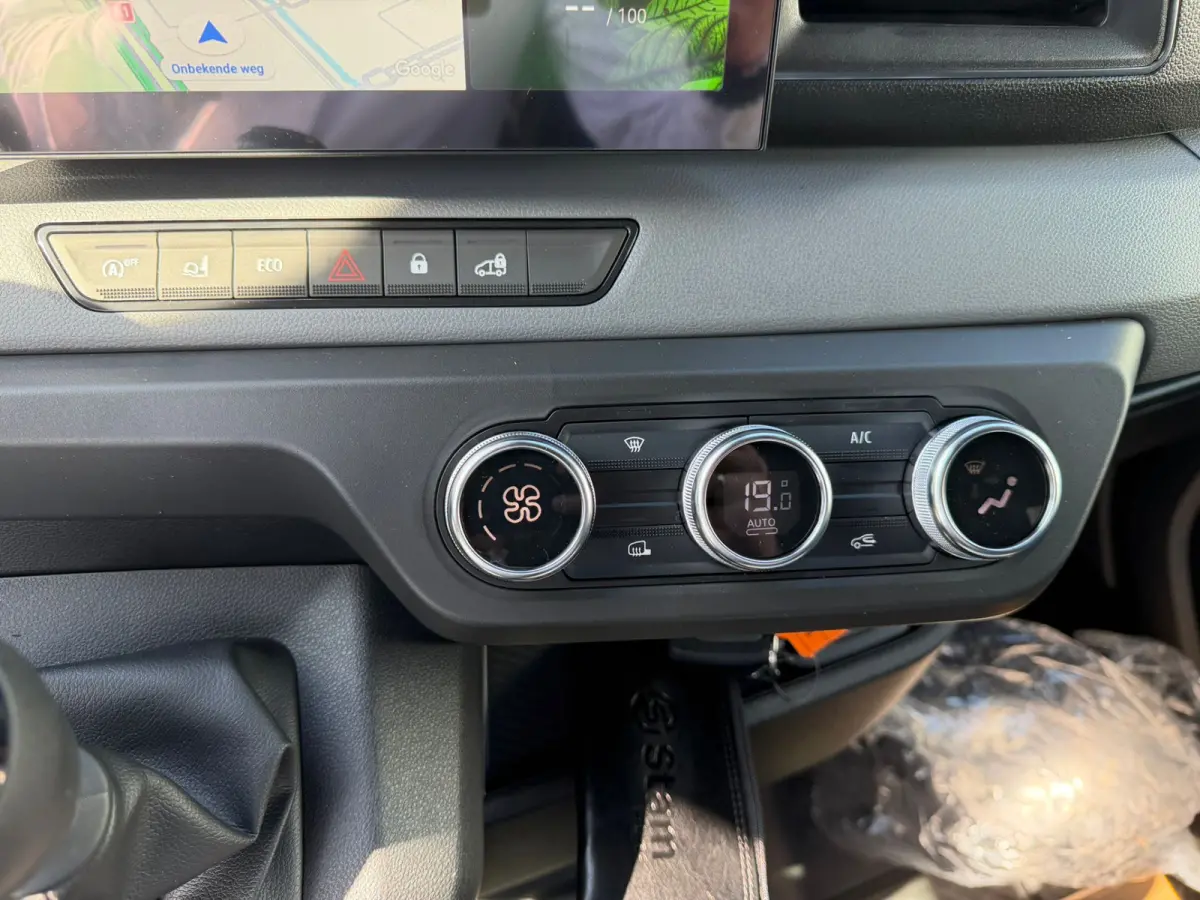T35 2.0 dCi 150 L3H2 Advance Cruise | Navi | Parkeersensoren achter | Trekhaak | Schuideur Links en Rechts