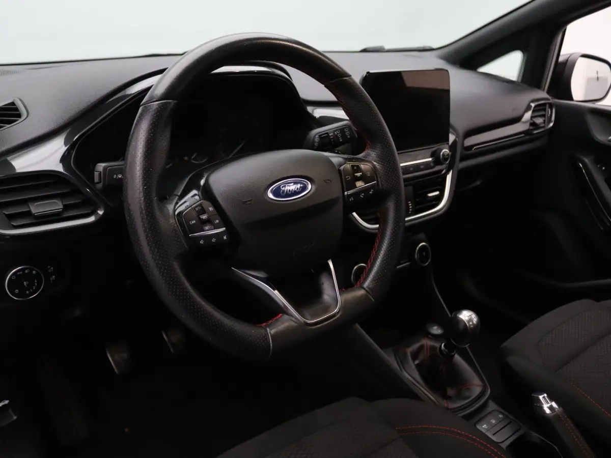 EcoBoost ST-Line 95pk Cruise | Climate | Carplay | Parkeersens. achter