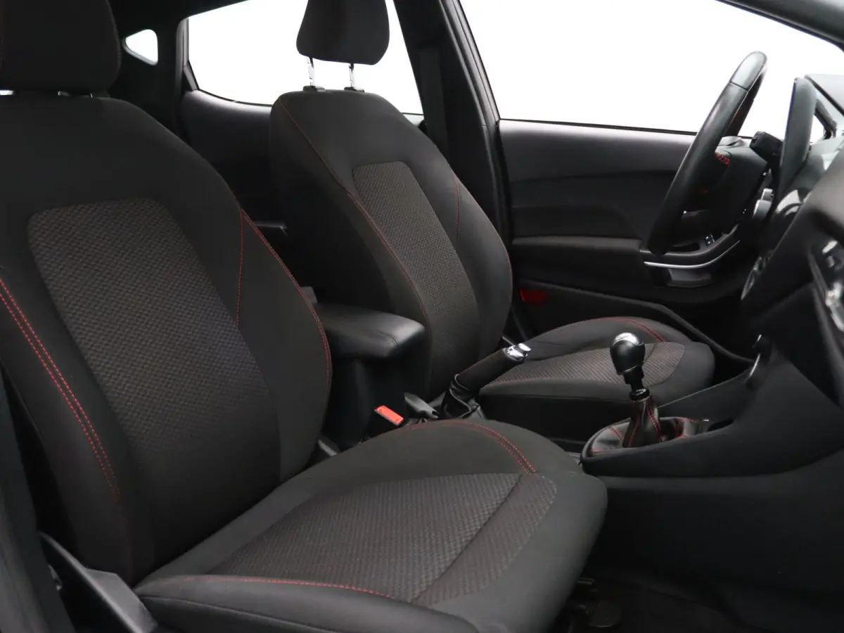 EcoBoost ST-Line 95pk Cruise | Climate | Carplay | Parkeersens. achter