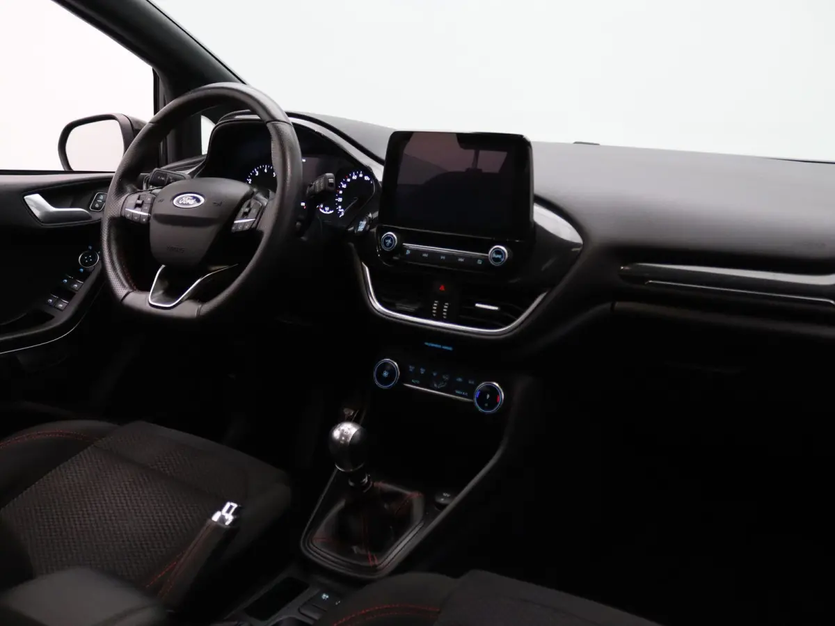 EcoBoost ST-Line 95pk Cruise | Climate | Carplay | Parkeersens. achter