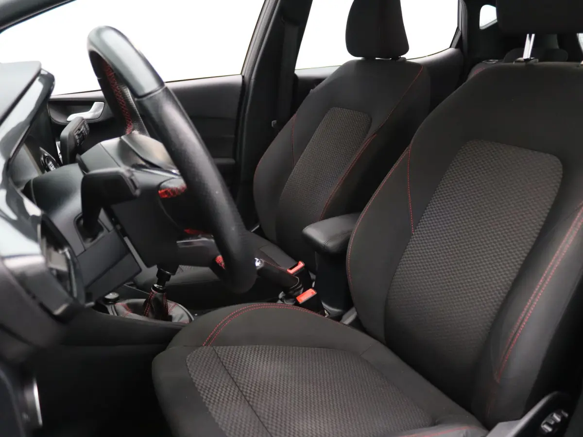 EcoBoost ST-Line 95pk Cruise | Climate | Carplay | Parkeersens. achter