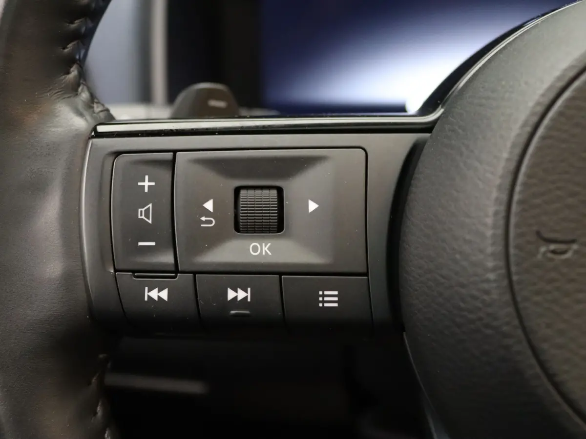 MHEV Xtronic Tekna 160pk Head-Up | 360° Camera | Adapt. Cruise | Parkeersens. v+a | Panoramadak