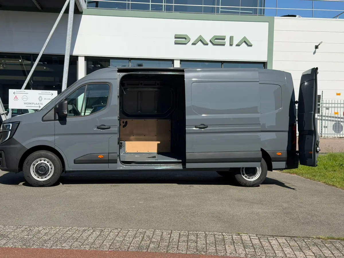 T35 2.0 dCi 150 L3H2 Advance Cruise | Navi | Parkeersensoren achter | Trekhaak | Schuideur Links en Rechts