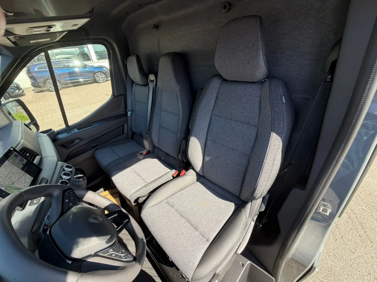 T35 2.0 dCi 150 L3H2 Advance Cruise | Navi | Parkeersensoren achter | Trekhaak | Schuideur Links en Rechts