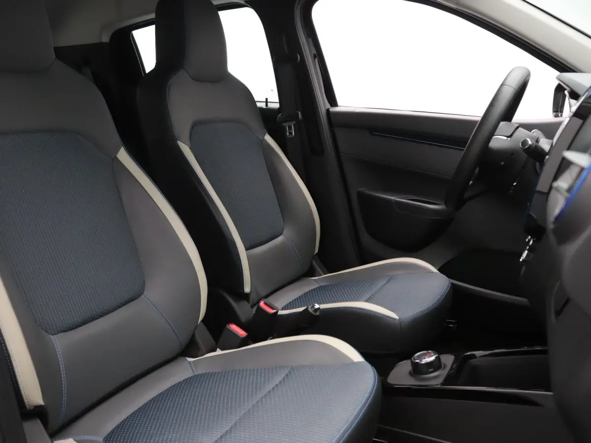 Comfort 27 kWh Airco | Radio |