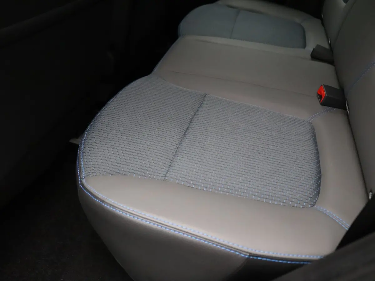 Comfort 27 kWh Airco | Radio |
