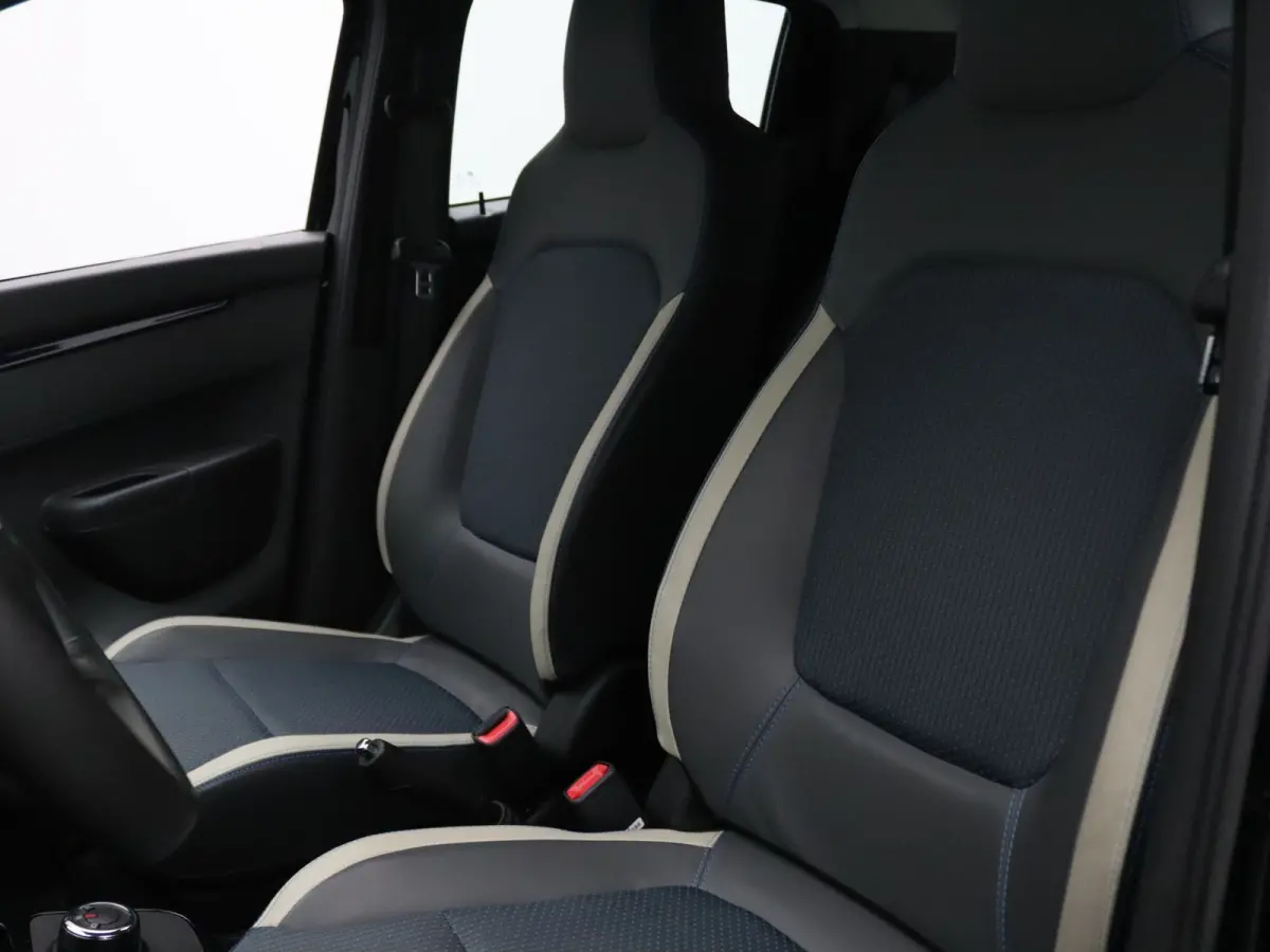 Comfort 27 kWh Airco | Radio |