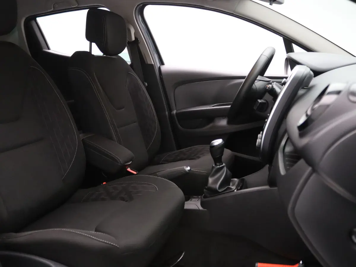 TCe Limited 90pk Airco | Cruise | Navi | Parkeersens. achter