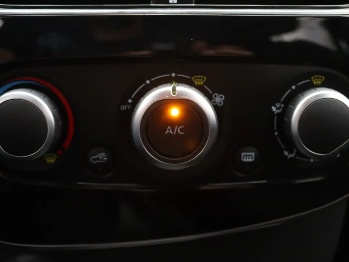 TCe Limited 90pk Airco | Cruise | Navi | Parkeersens. achter