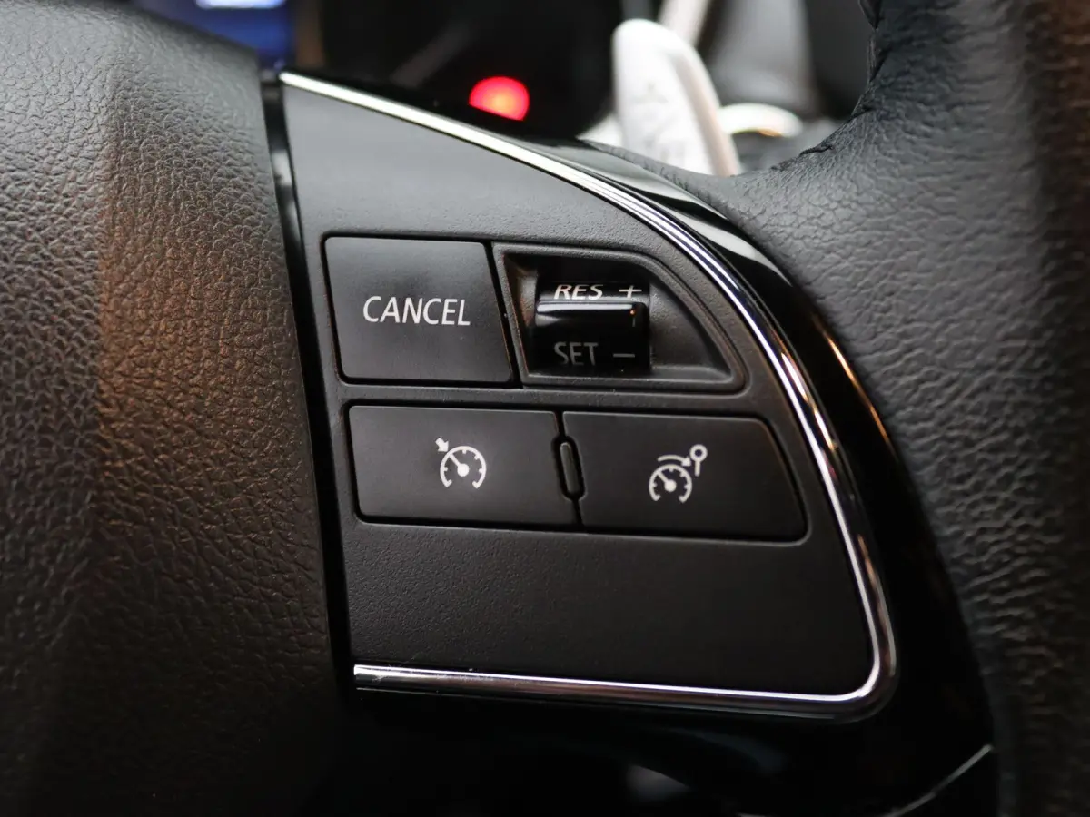 PHEV Intense+ 187pk Camera | Cruise | Navi | Parkeersens. v+a | Stoelverw.
