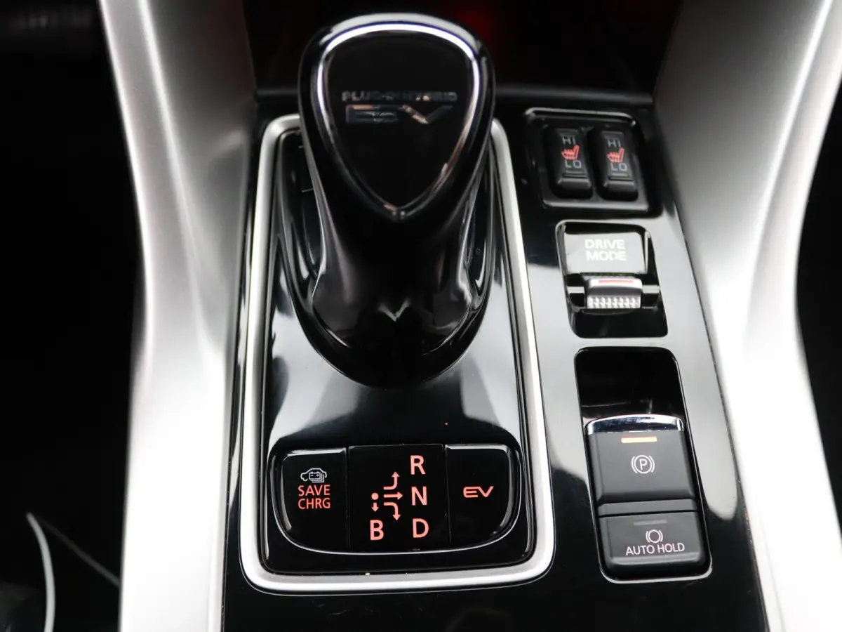 PHEV Intense+ 187pk Camera | Cruise | Navi | Parkeersens. v+a | Stoelverw.