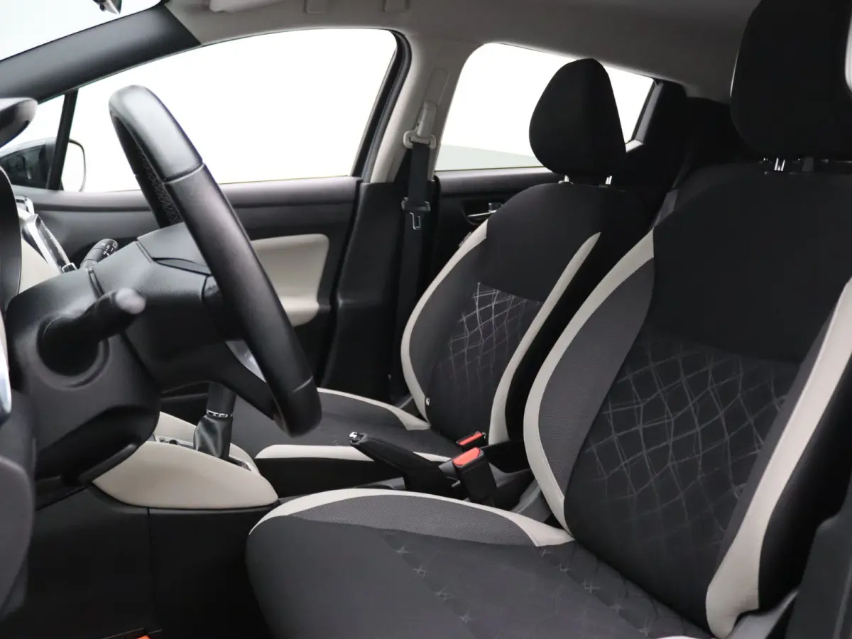 IG-T N-Design 93pk BOSE | Airco | Cruise | Navi | Parkeersens. achter