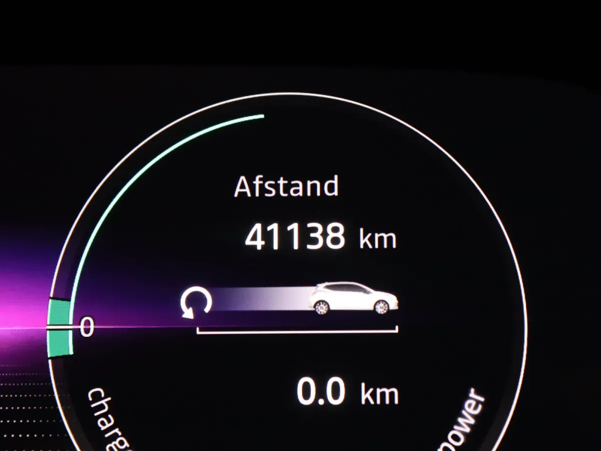 E-Tech Full Hybrid esprit Alpine 145pk BOSE | Camera | Adapt. Cruise | Parkeersens. v+a