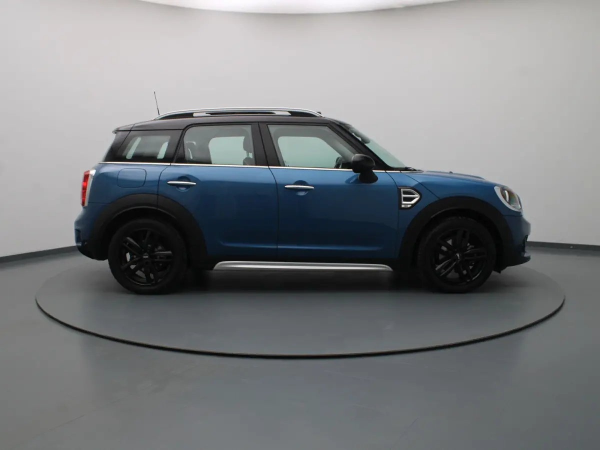 Mini Cooper Chili 135pk Airco | Parkeersens. v+a | Voorruitverw. | Trekhaak afneembaar.