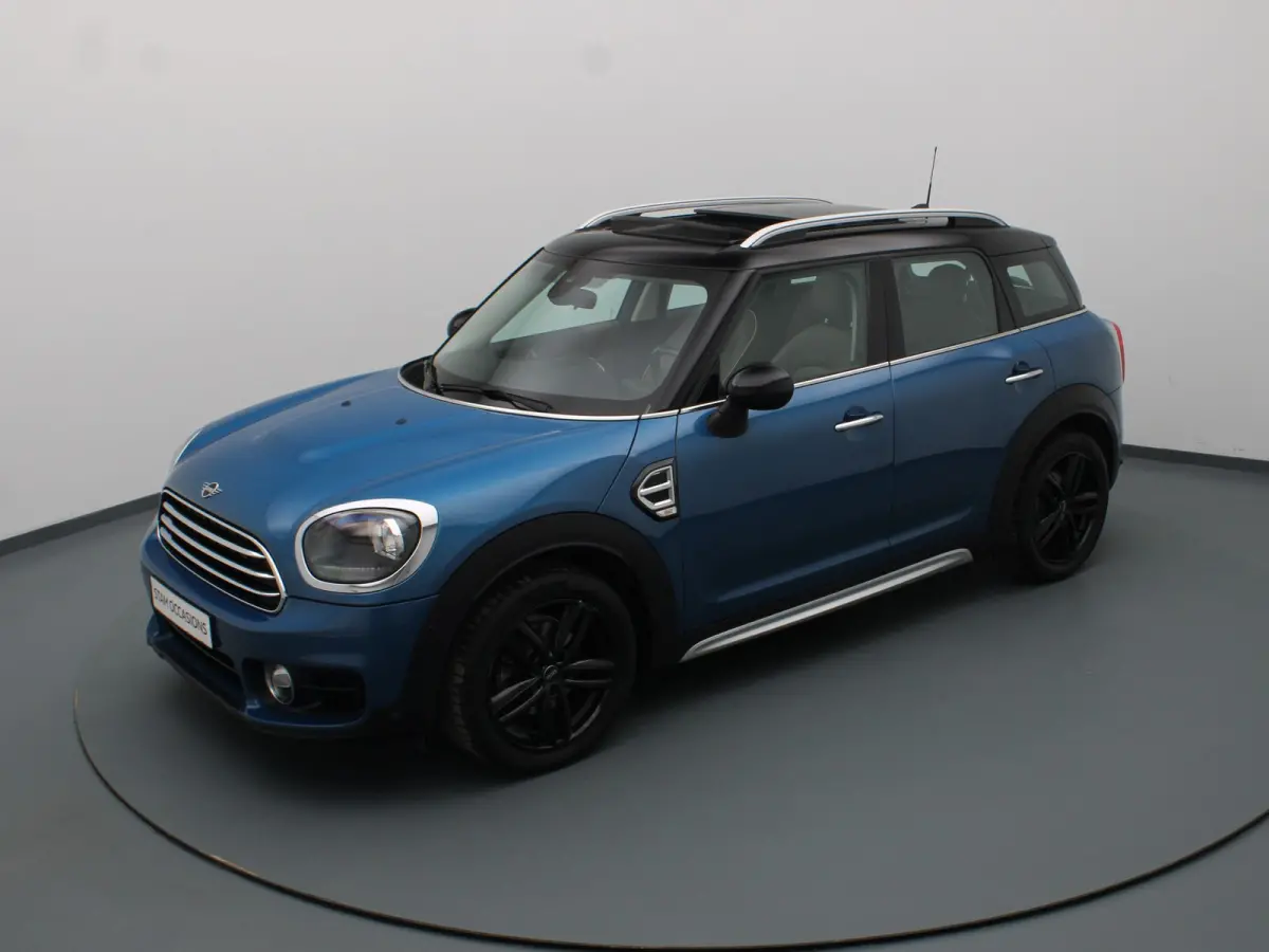 Mini Cooper Chili 135pk Airco | Parkeersens. v+a | Voorruitverw. | Trekhaak afneembaar.