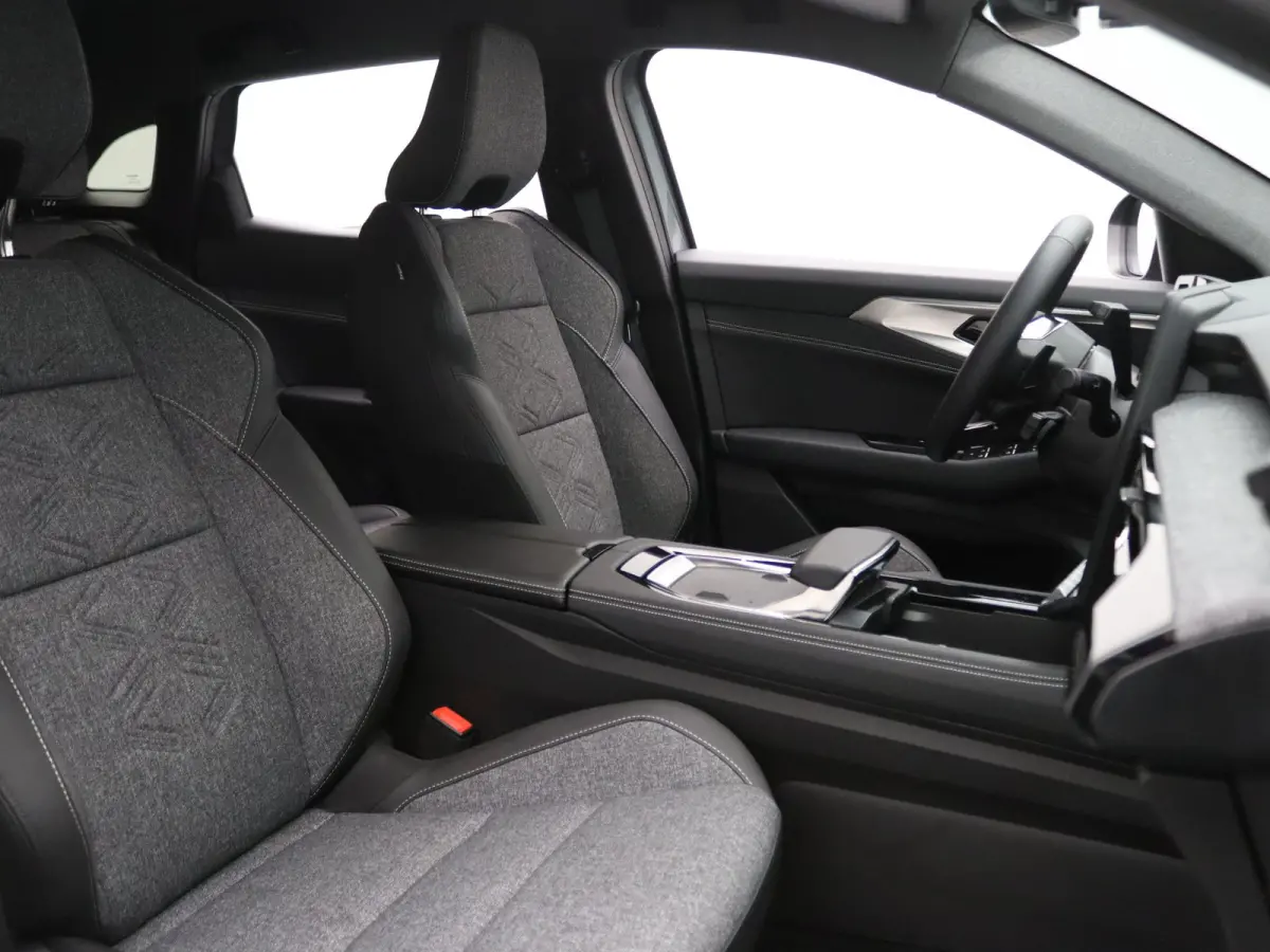 E-Tech full hybrid 200pk techno Apple Carplay/Android Auto | Voorruit verwarmd