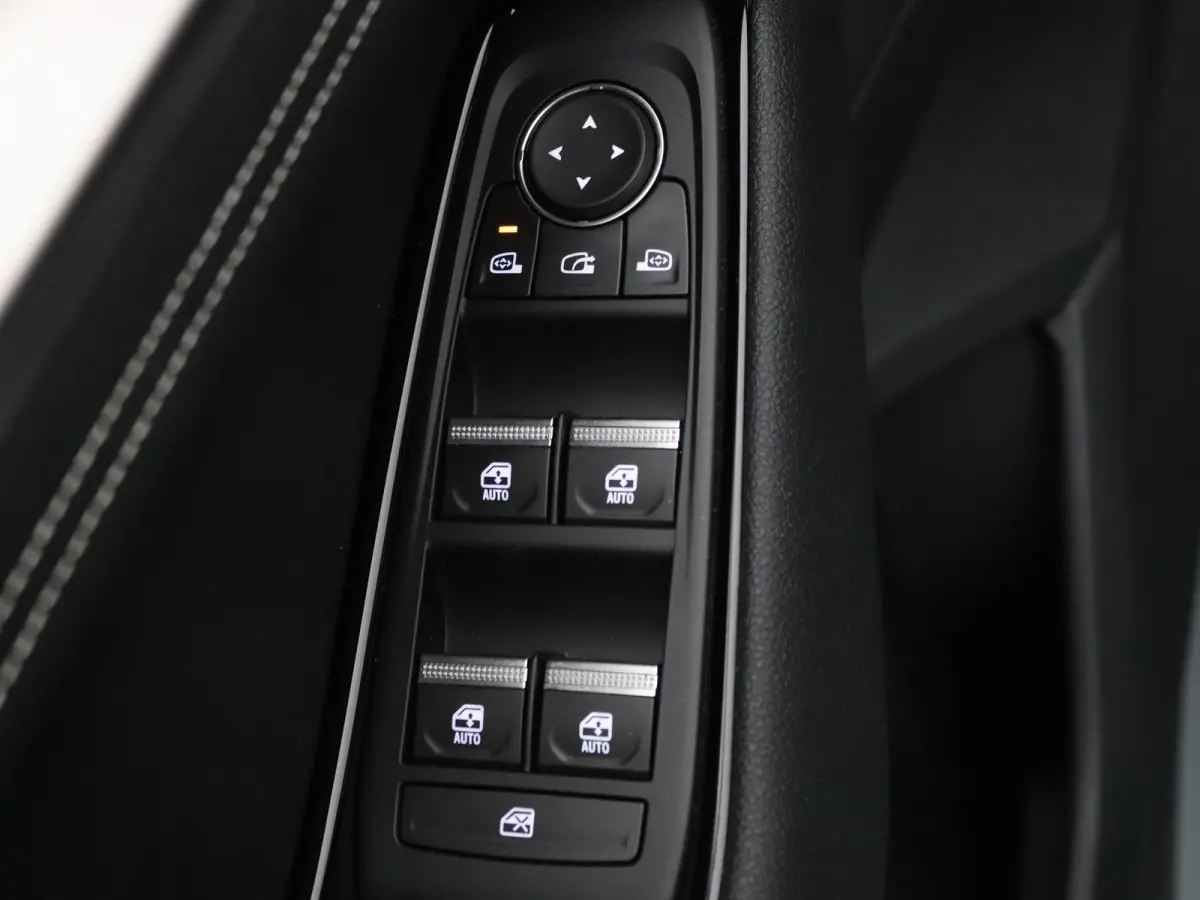 E-Tech full hybrid 200pk techno Apple Carplay/Android Auto | Voorruit verwarmd