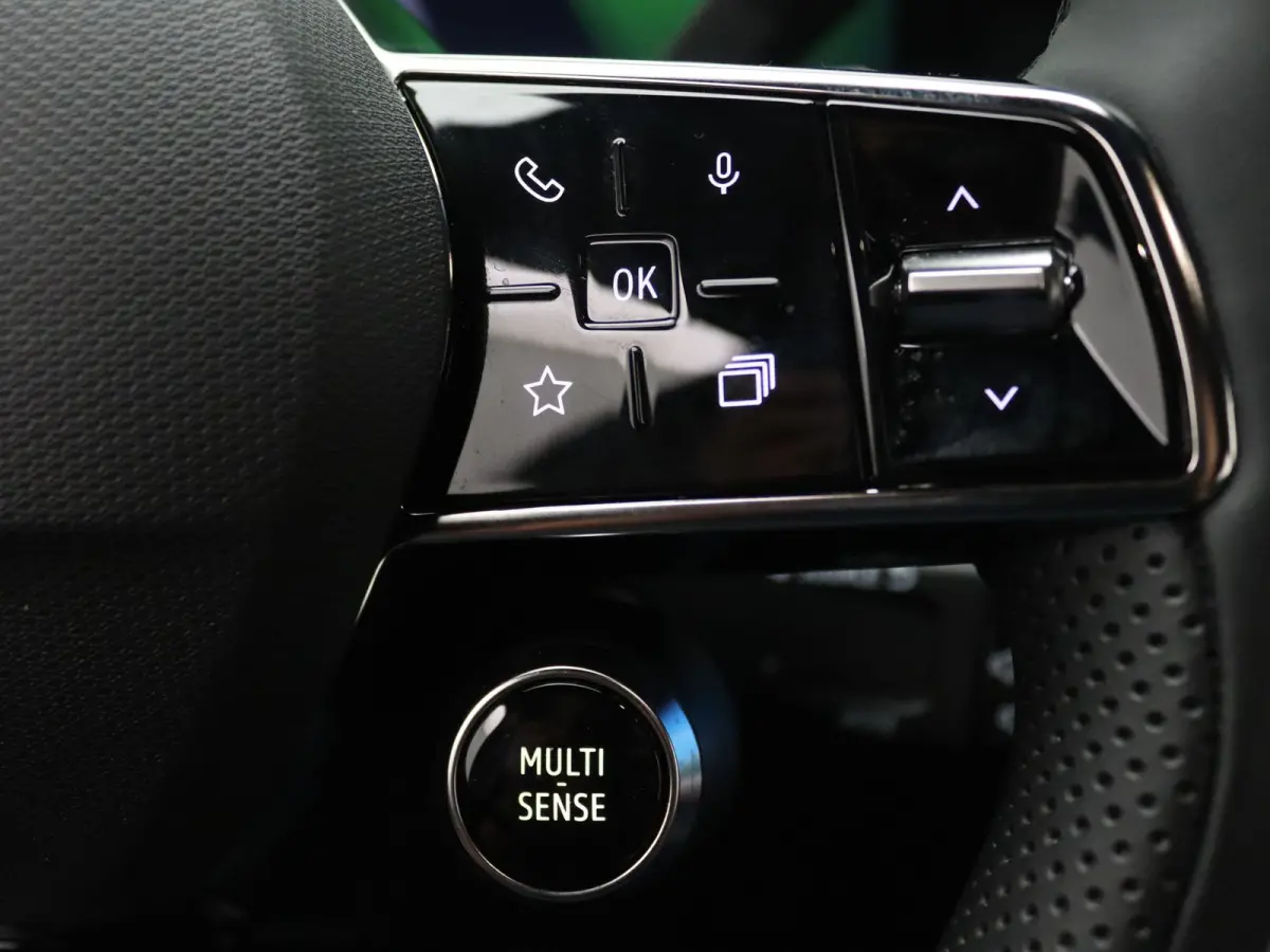 E-Tech full hybrid 200pk techno Apple Carplay/Android Auto | Voorruit verwarmd