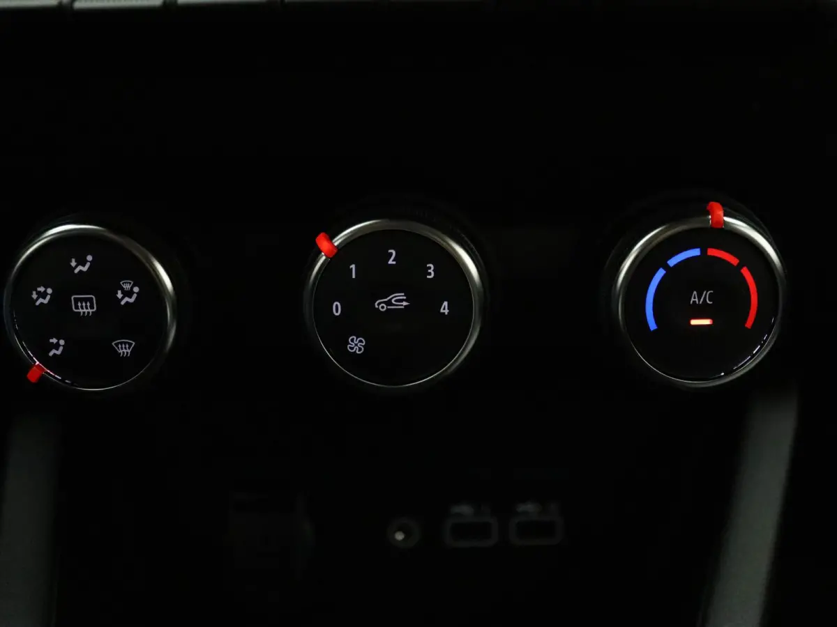 TCe 90pk GPF evolution Airco | Camera | Navi | Parksens. achter