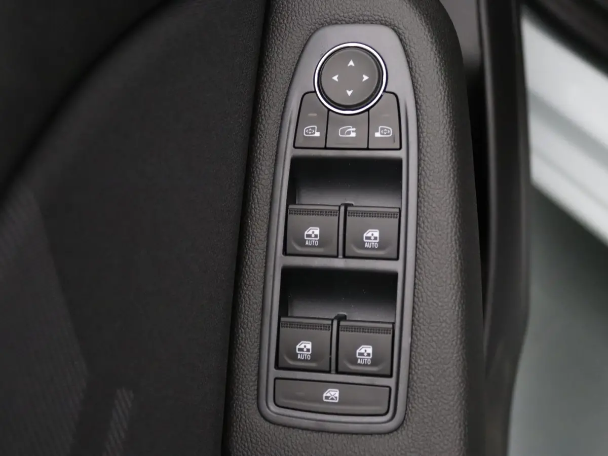 Esprit Alpine E-Tech Full Hybrid 145pk 360° Camera | Adapt. cruise | Bose | Navi | Stoel-/stuurverwarming
