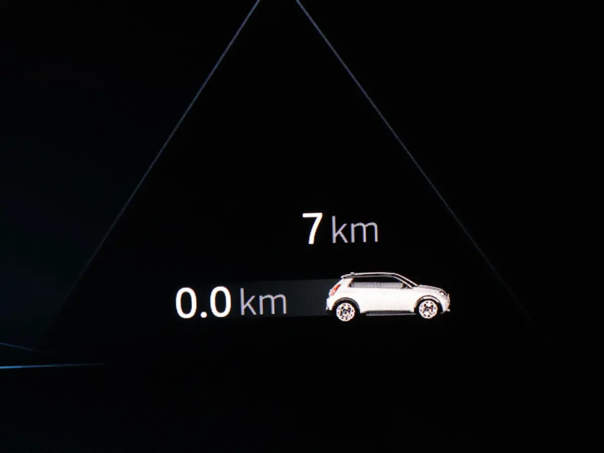 GT Premium 52 kWh Lichtmetalen Velgen 19" Snowflake Diamantee / Remklauwen rood Daklijst Hypersatin | Franse vlag op C-stijl