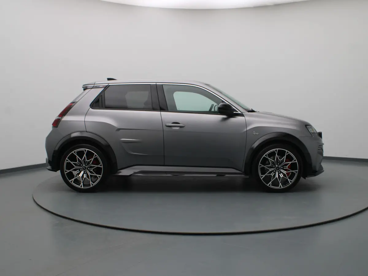 GT Premium 52 kWh Lichtmetalen Velgen 19" Snowflake Diamantee / Remklauwen rood Daklijst Hypersatin | Franse vlag op C-stijl