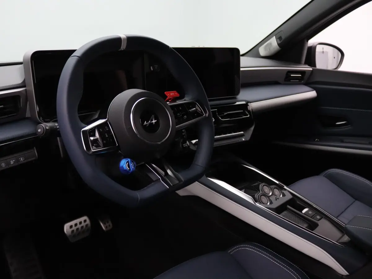 GT Premium 52 kWh Lichtmetalen Velgen 19" Snowflake Diamantee / Remklauwen rood Daklijst Hypersatin | Franse vlag op C-stijl