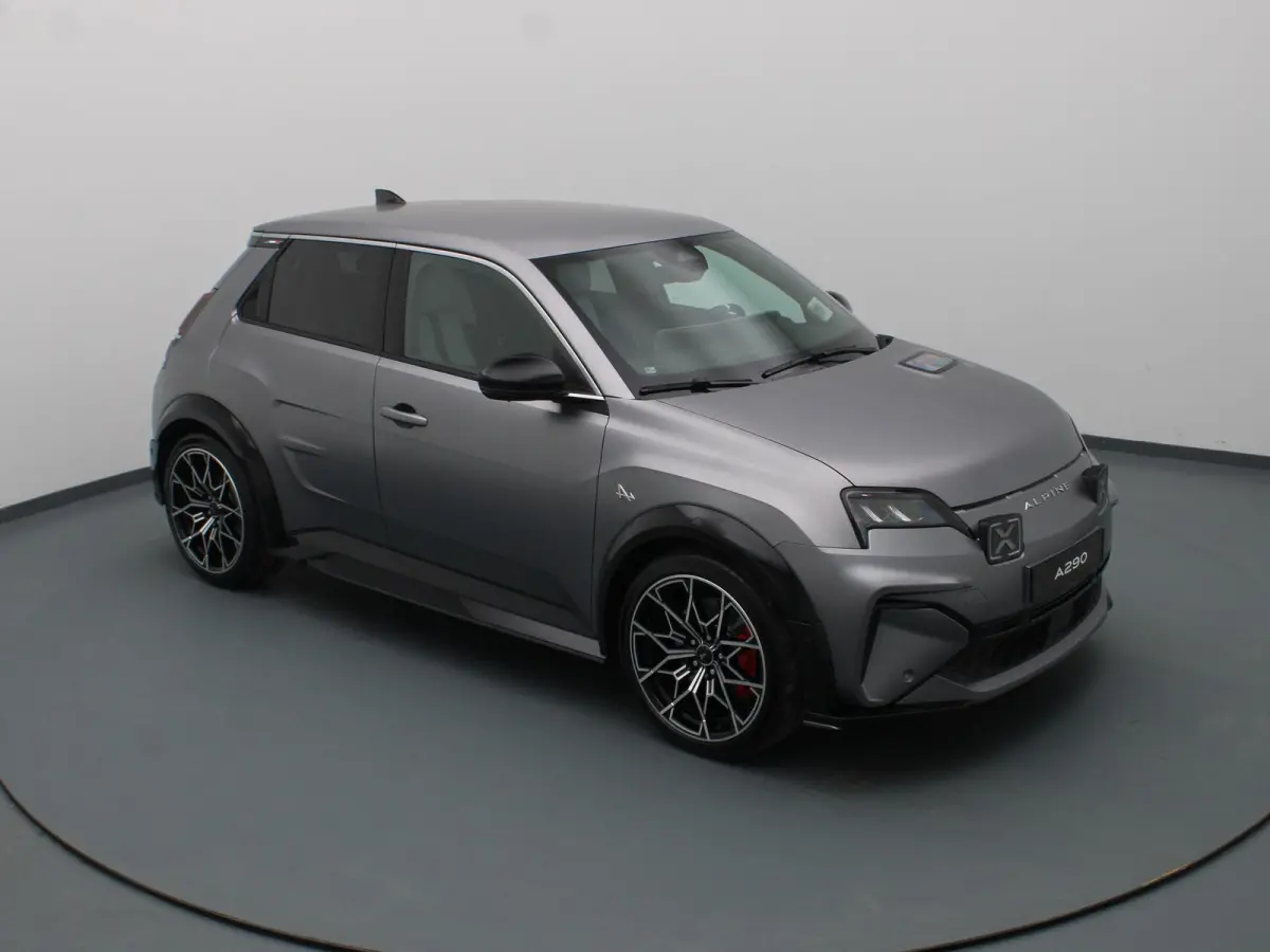 GT Premium 52 kWh Lichtmetalen Velgen 19" Snowflake Diamantee / Remklauwen rood Daklijst Hypersatin | Franse vlag op C-stijl
