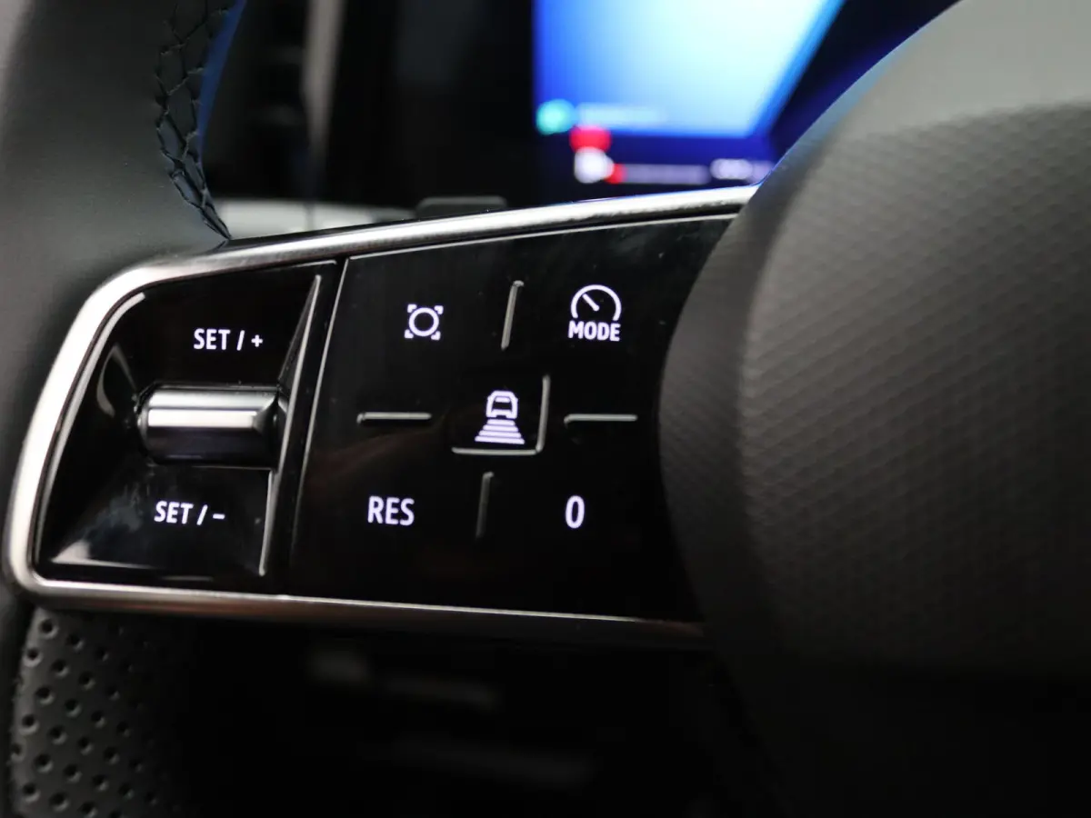 E-Tech full hybrid techno 200pk Camera | Adapt. Cruise | Parkeersens. v+a | Stoel-/stuur-/voorruitverw.