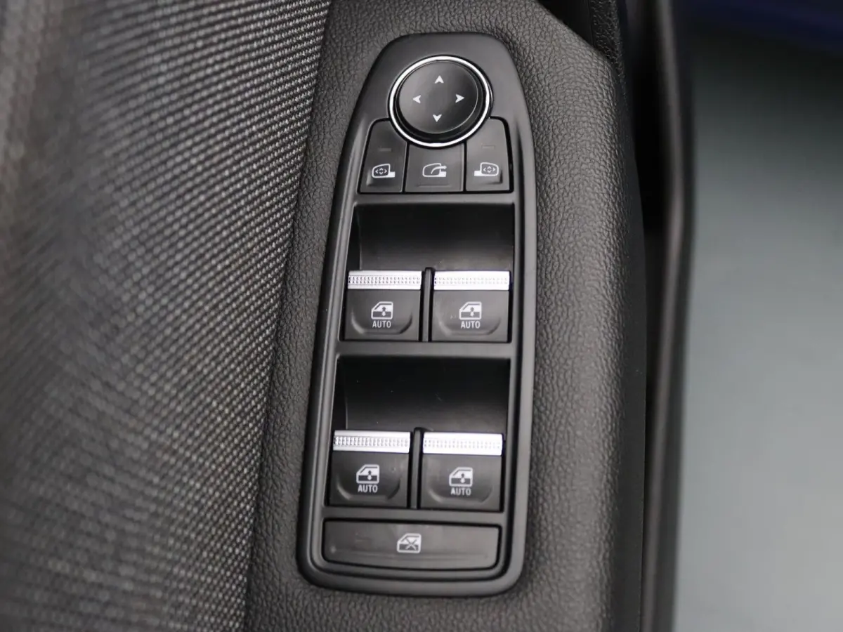 E-Tech full hybrid 145pk techno Pack Driving & Comfort