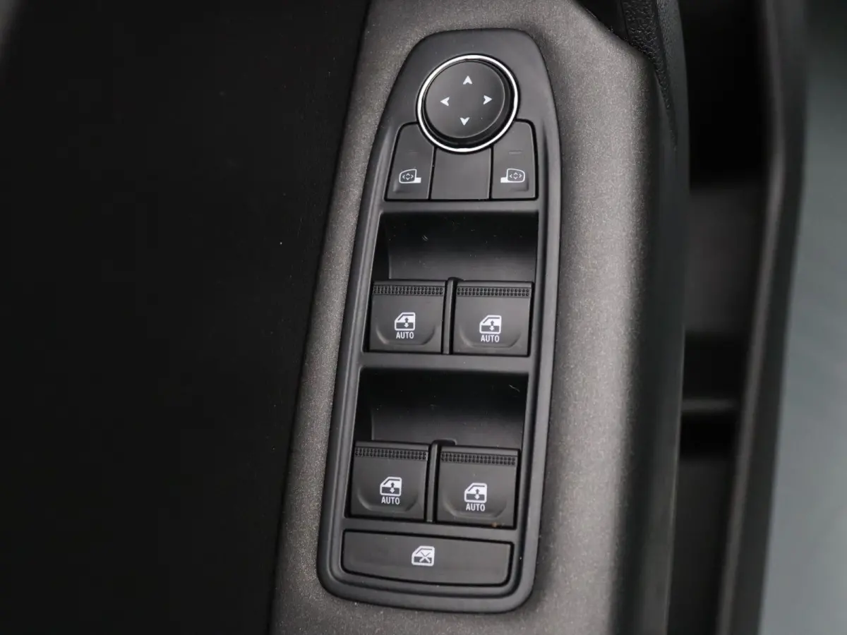160pk E-Tech Plug-in Hybrid Business Automaat Camera | Cruise | Navi | Parkeersens. v+a
