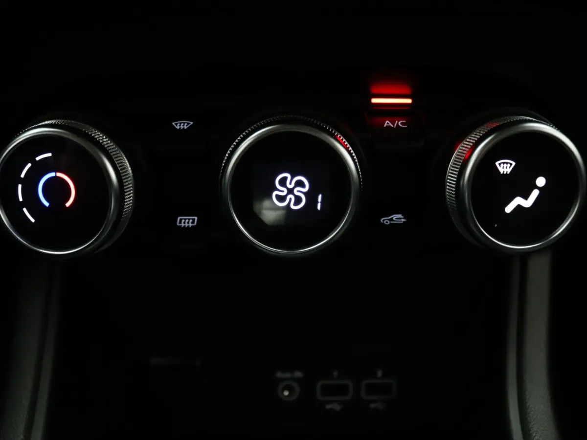 160pk E-Tech Plug-in Hybrid Business Automaat Camera | Cruise | Navi | Parkeersens. v+a
