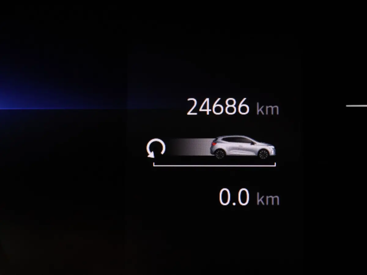 E-Tech Full Hybrid 145pk techno 360° Camera | Cruise | Navi | Parkeersens. v+a | Stoel-/stuurverw.