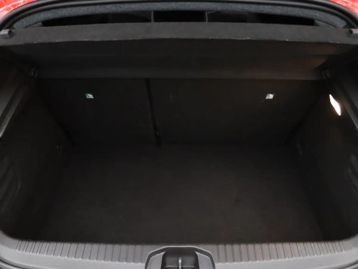 E-Tech Full Hybrid 145pk techno 360° Camera | Cruise | Navi | Parkeersens. v+a | Stoel-/stuurverw.