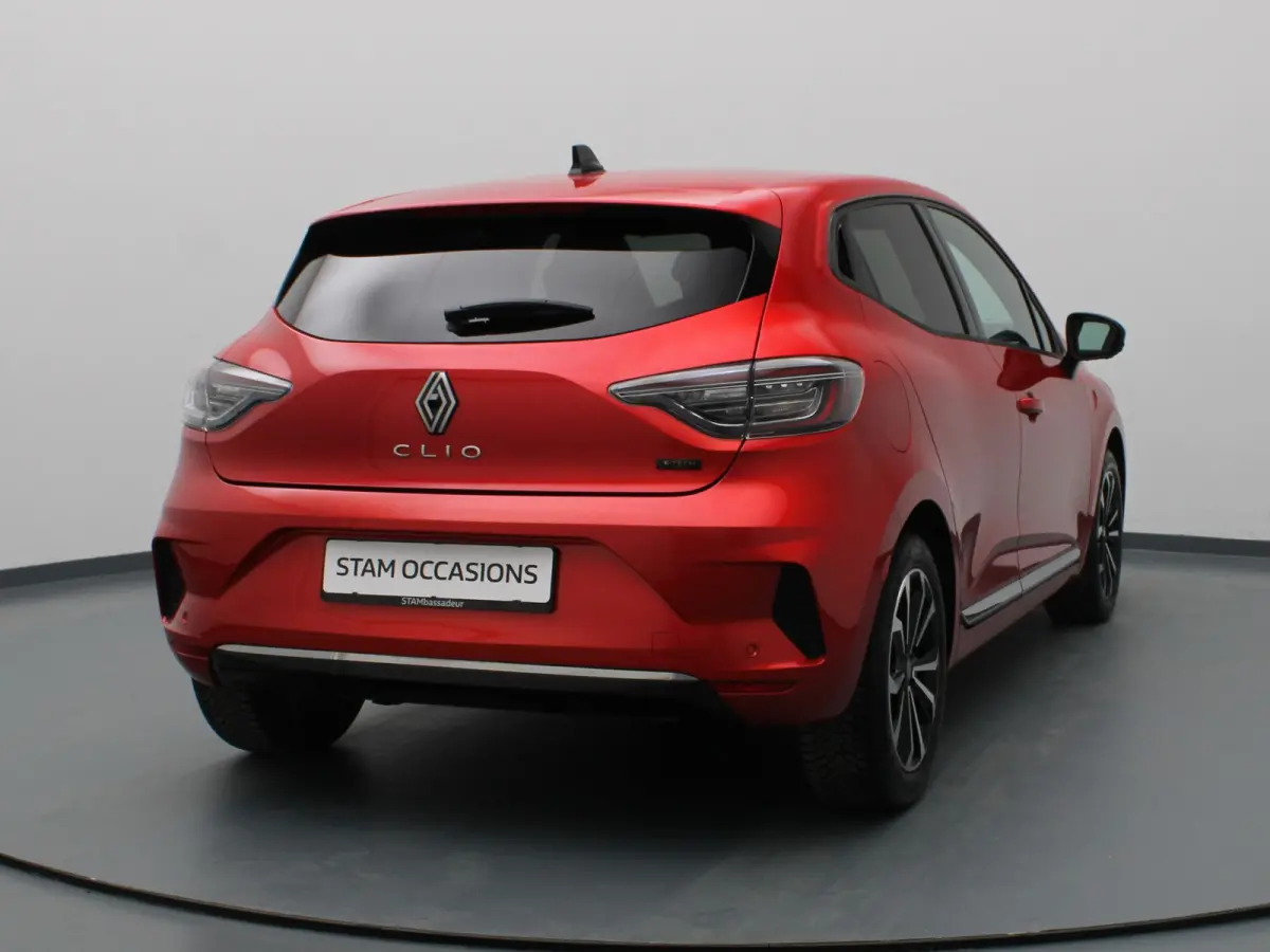 E-Tech Full Hybrid 145pk techno 360° Camera | Cruise | Navi | Parkeersens. v+a | Stoel-/stuurverw.