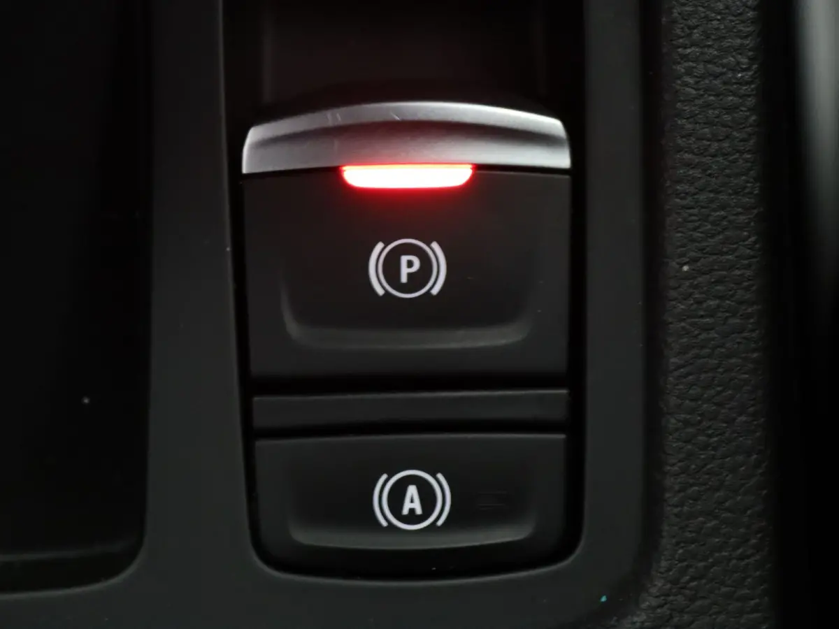 E-Tech Full Hybrid 145pk techno 360° Camera | Cruise | Navi | Parkeersens. v+a | Stoel-/stuurverw.