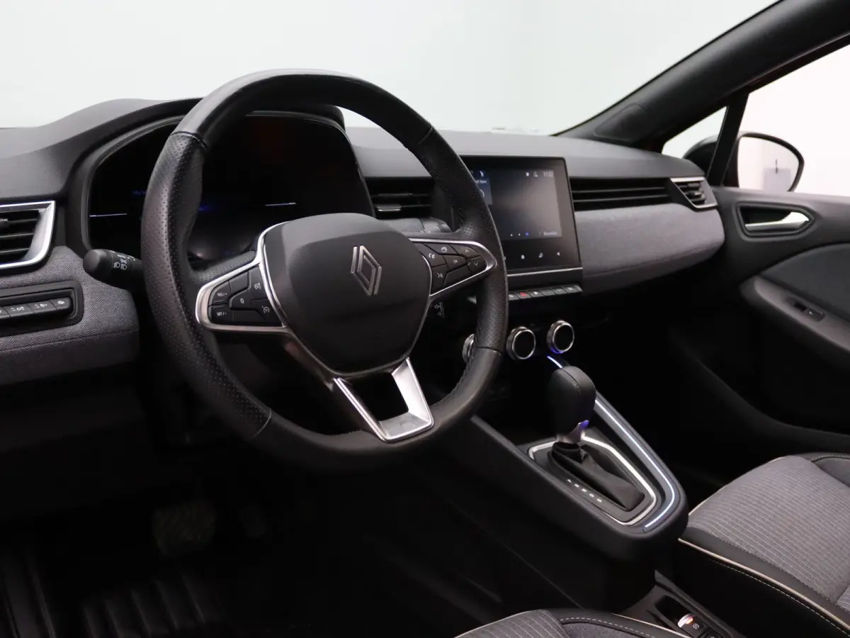 E-Tech Full Hybrid 145pk techno 360° Camera | Cruise | Navi | Parkeersens. v+a | Stoel-/stuurverw.