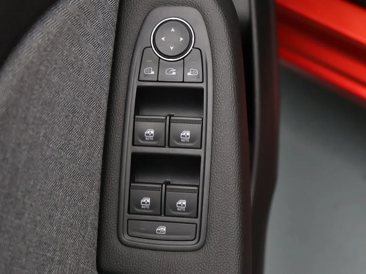 E-Tech Full Hybrid 145pk techno 360° Camera | Cruise | Navi | Parkeersens. v+a | Stoel-/stuurverw.