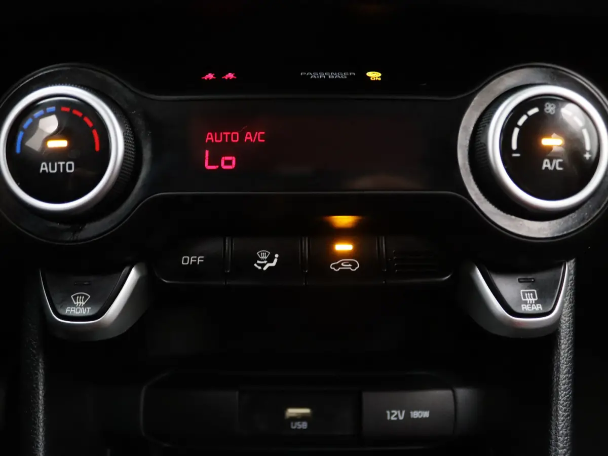 DPi 67pk GT-Line Navigatiesysteem | Apple Carplay/Android Auto