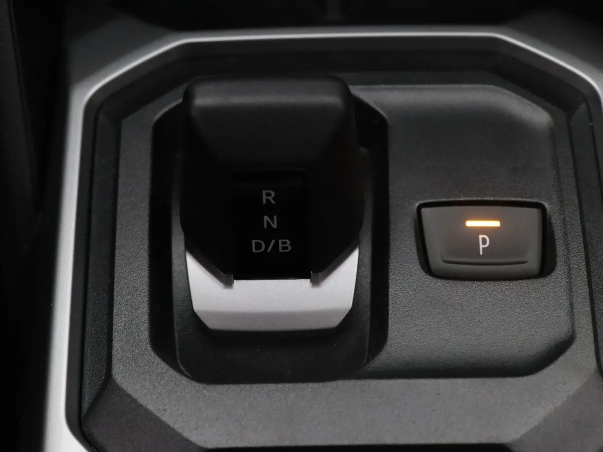 140pk Hybrid Journey Automaat 360° Camera | Cruise | Parkeersens. v+a | Stoel-/stuurverw.