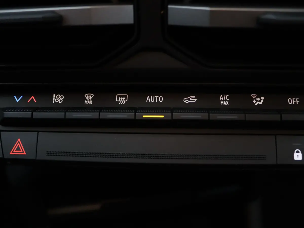 140pk Hybrid Journey Automaat 360° Camera | Cruise | Parkeersens. v+a | Stoel-/stuurverw.