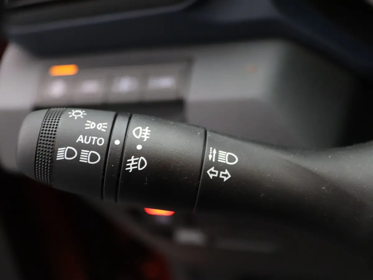 140pk Hybrid Journey Automaat 360° Camera | Cruise | Parkeersens. v+a | Stoel-/stuurverw.