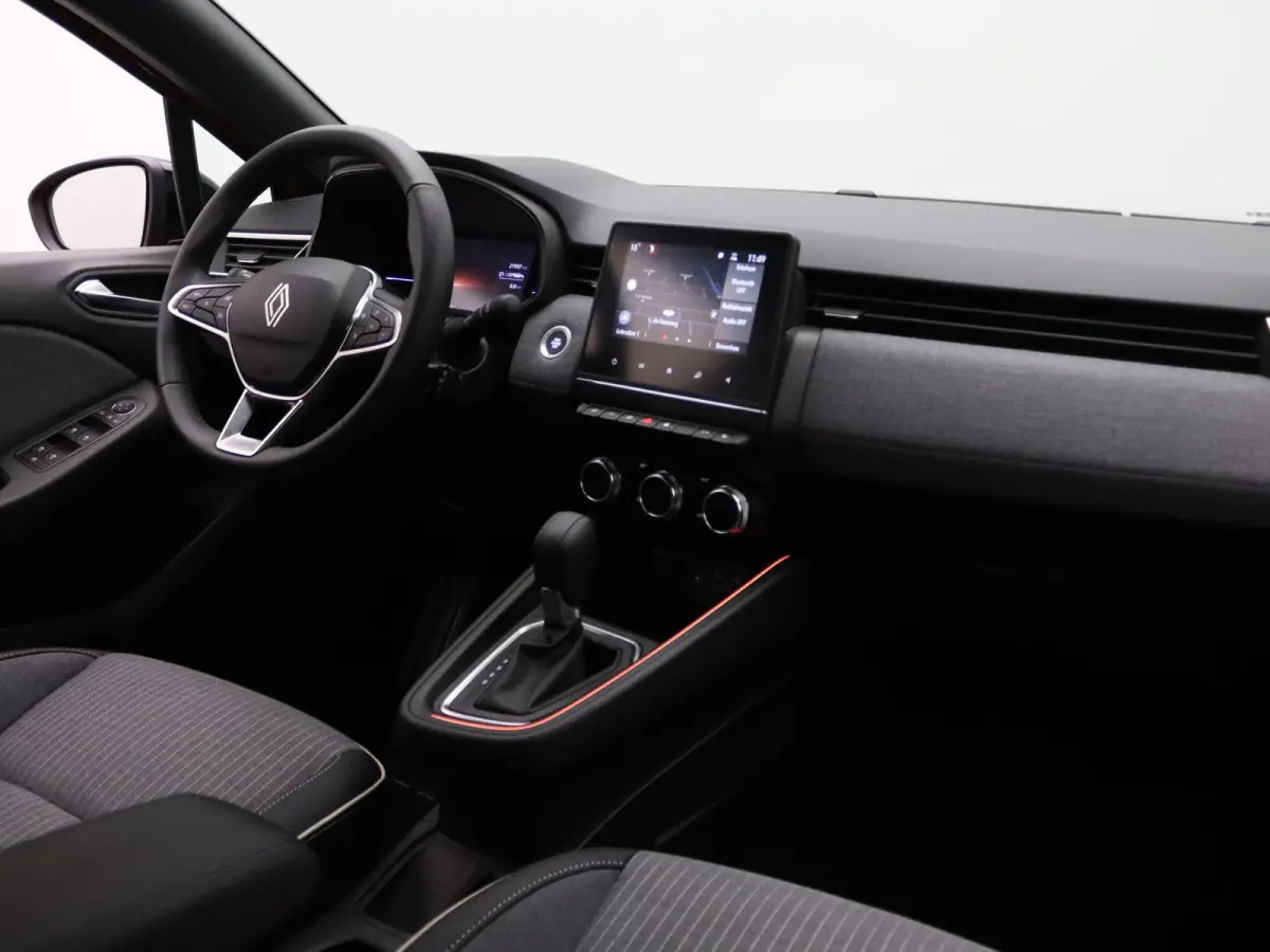 E-Tech Full Hybrid techno 145pk 360° Camera | Cruise | Navi | Parkeersens. v+a | Stoel-/stuurverw.