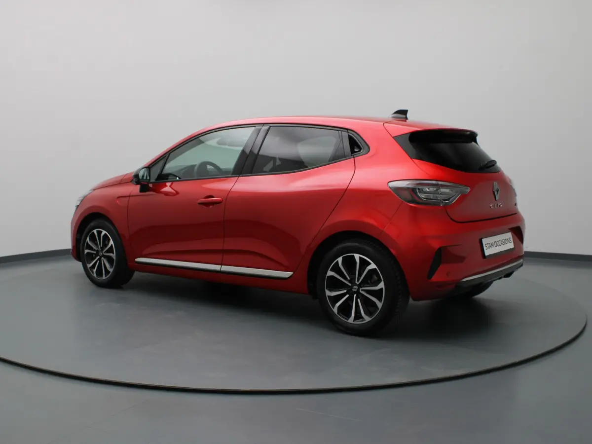 E-Tech Full Hybrid techno 145pk 360° Camera | Cruise | Navi | Parkeersens. v+a | Stoel-/stuurverw.