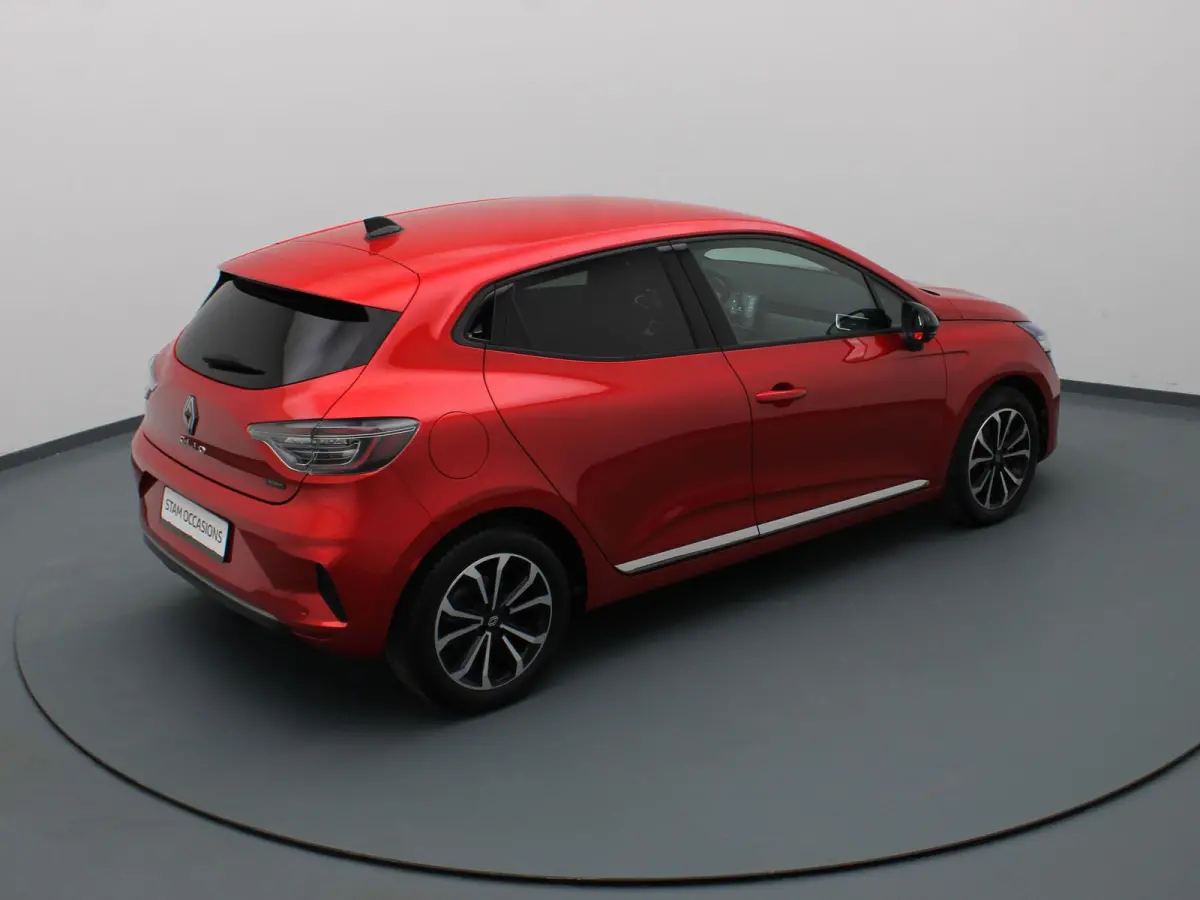 E-Tech Full Hybrid techno 145pk 360° Camera | Cruise | Navi | Parkeersens. v+a | Stoel-/stuurverw.