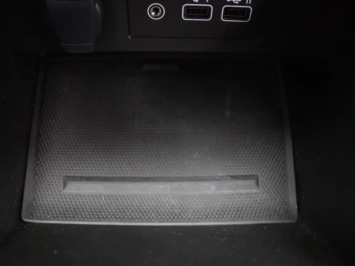 E-Tech Full Hybrid techno 145pk 360° Camera | Cruise | Navi | Parkeersens. v+a | Stoel-/stuurverw.