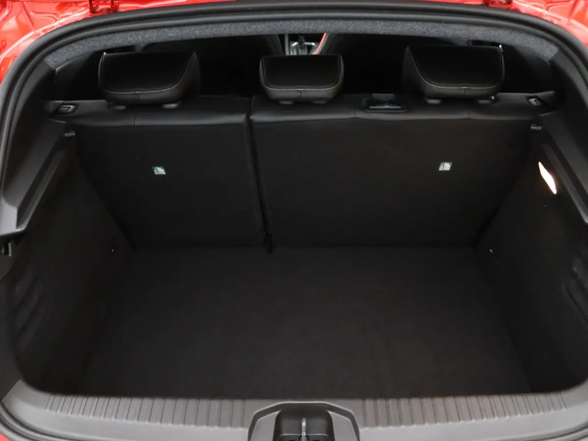 E-Tech Full Hybrid techno 145pk 360° Camera | Cruise | Navi | Parkeersens. v+a | Stoel-/stuurverw.