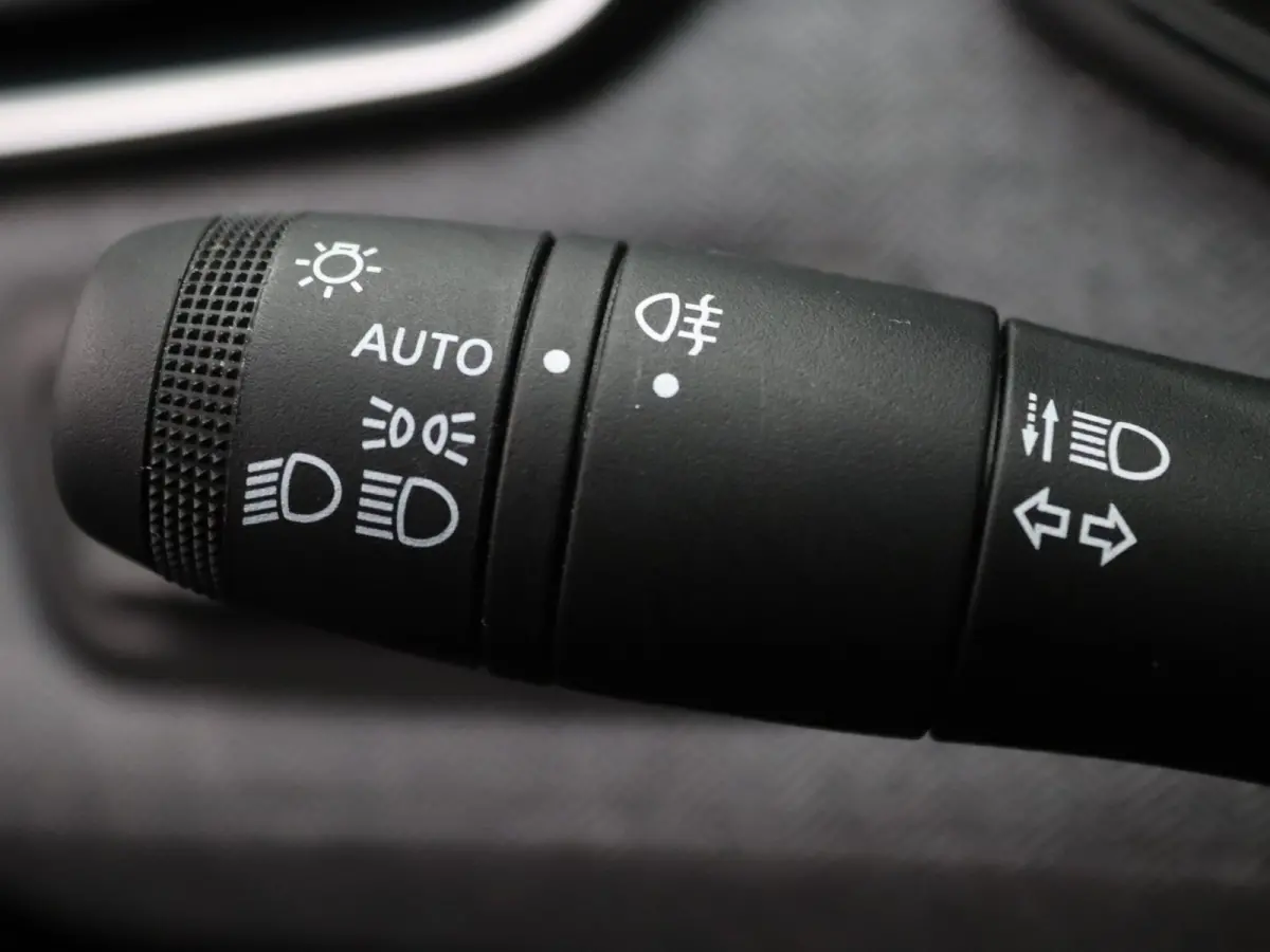 E-Tech Full Hybrid techno 145pk 360° Camera | Cruise | Navi | Parkeersens. v+a | Stoel-/stuurverw.